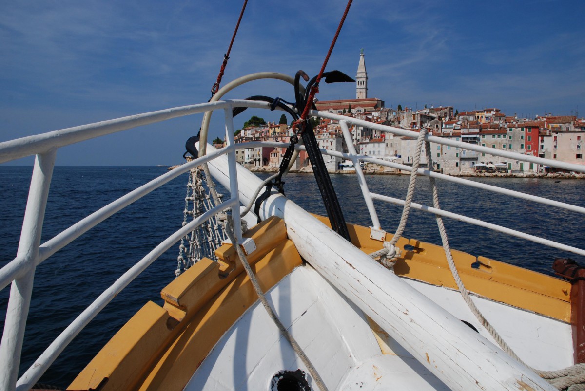 Kurs auf den Campagnile von Rovinj